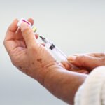 São José realiza vacinação contra gripe em feiras livres