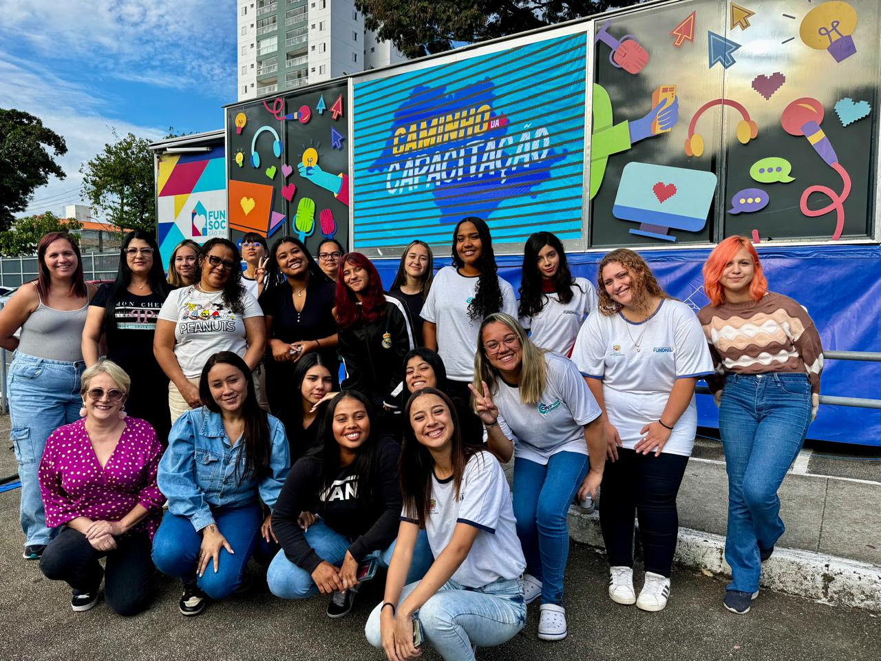 Moradores de São José participam de cursos gratuitos do programa Caminho da Capacitação