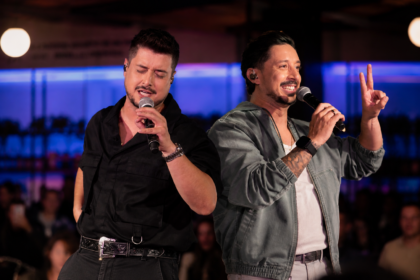 “3 Pedidos”: Thales e Lucas apresentam música inédita do DVD “Degrau”