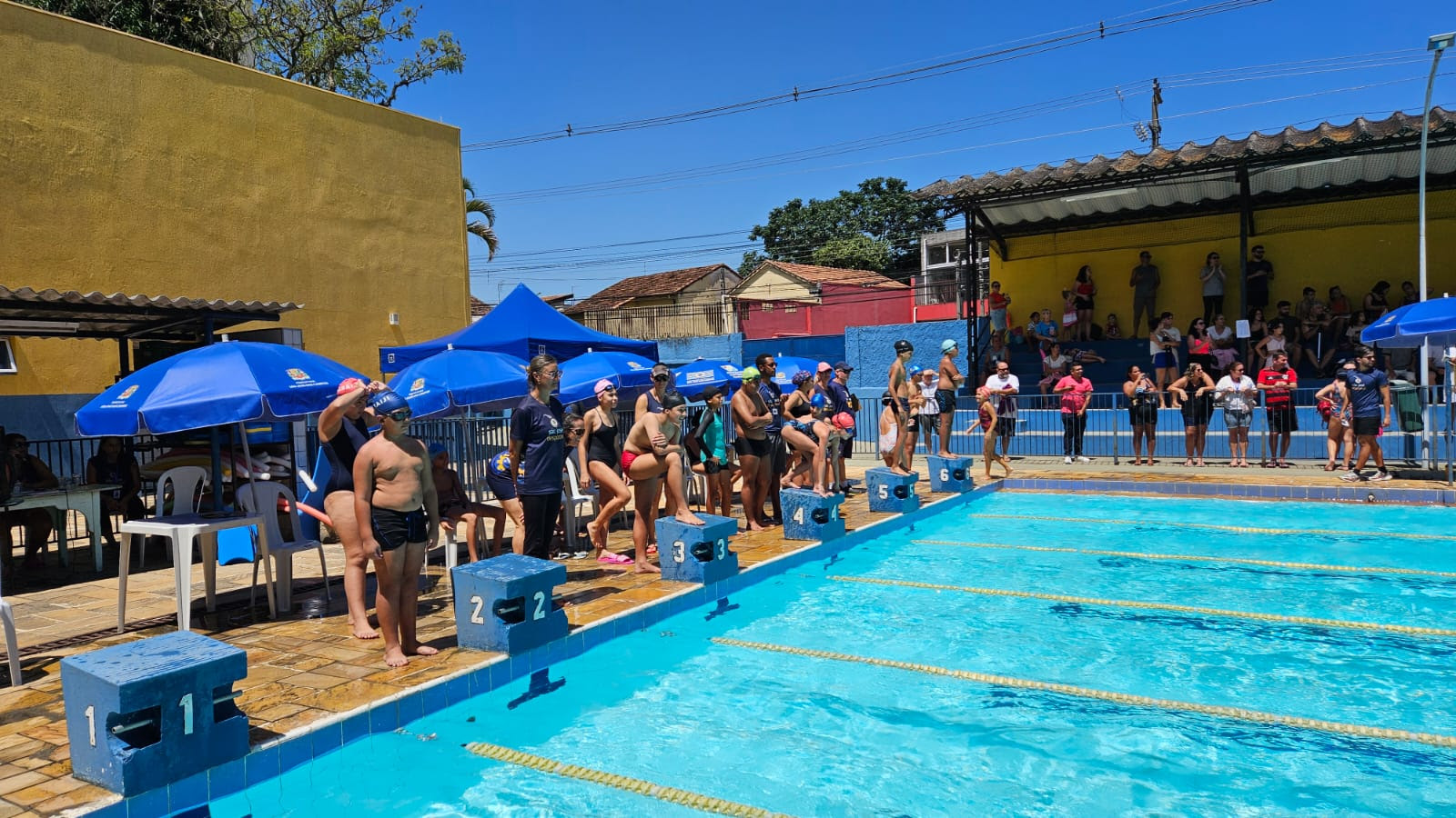 Festival de natação agita região leste neste domingo (13)