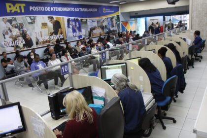 PAT oferece 504 vagas de emprego em São José nesta terça (8)